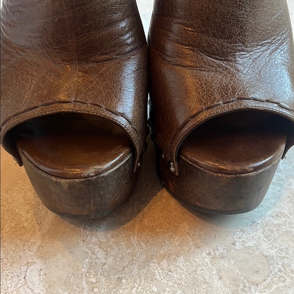 Prada Brown Leather Clogs Mules Sz 38.5 - Picture 8 of 8